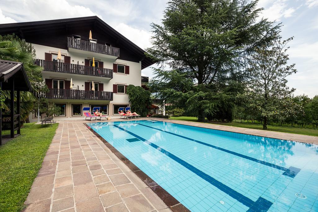 Apartments Obermayr Lana Luaran gambar